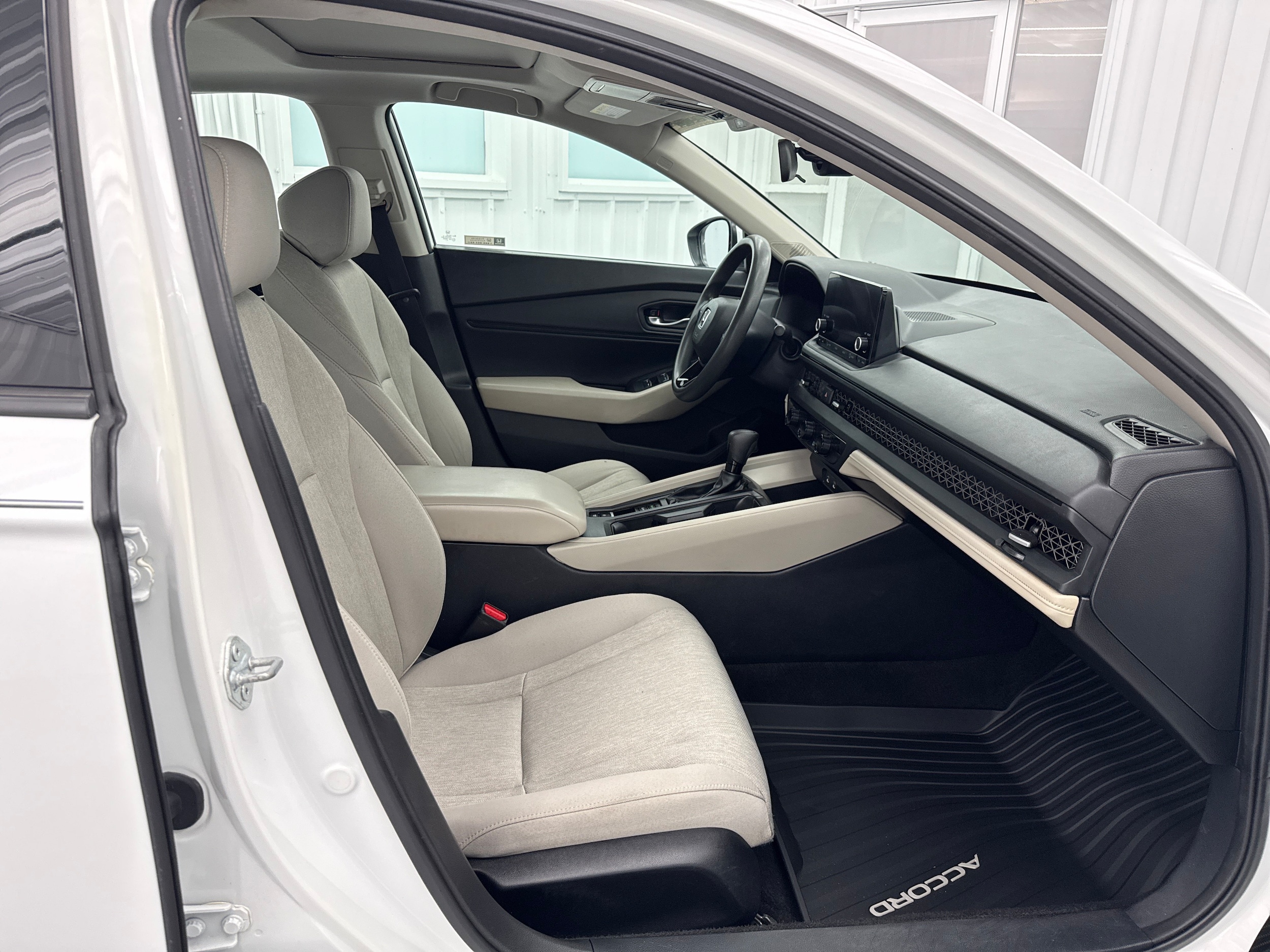 2024 Honda Accord EX - Photo 8
