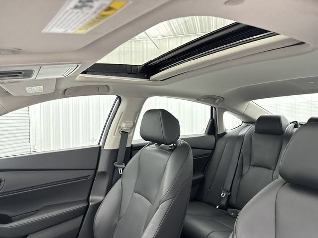 2025 Honda Accord Hybrid Touring - Photo 10