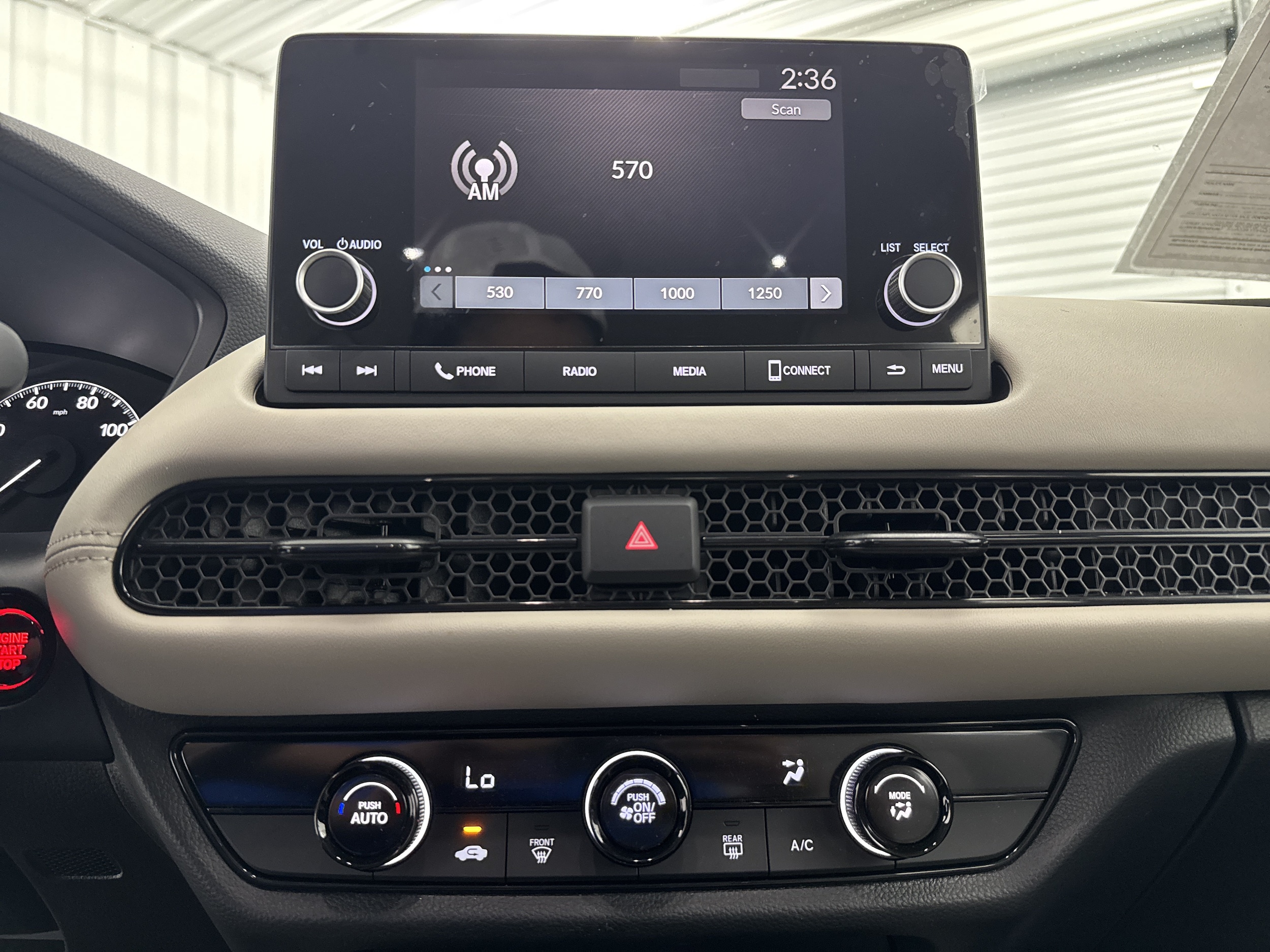2025 Honda HR-V LX - Photo 20
