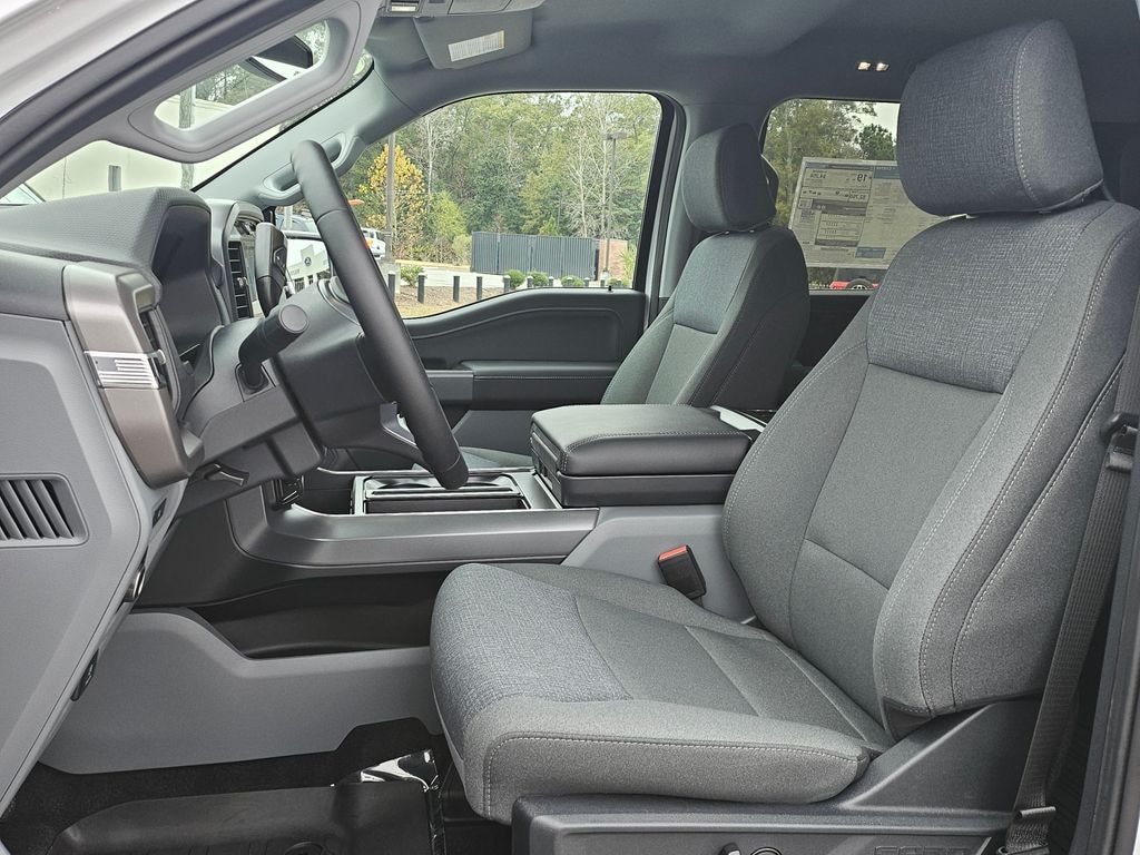 New 2025 Ford F-150 XLT Truck