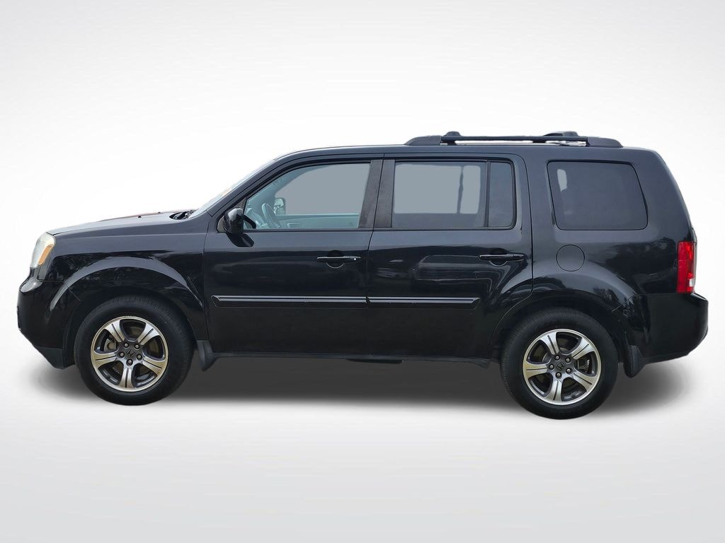 Used 2015 Honda Pilot SE SUV