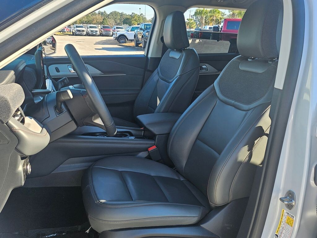 New 2025 Ford Explorer Active SUV