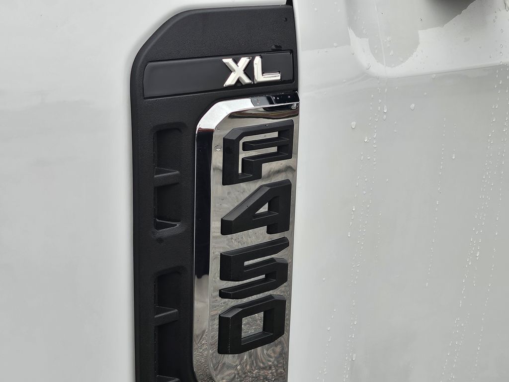2026 Ford F-450 Super Duty Chassis Cab XL - Photo 28