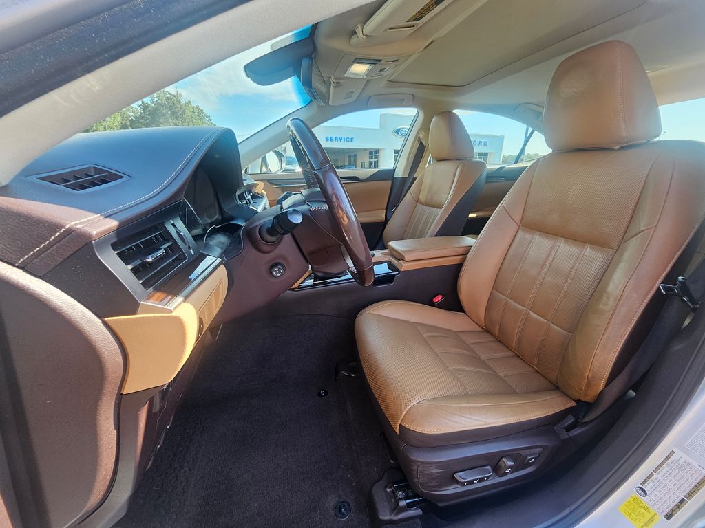 Certified 2016 Lexus ES 350 Sedan