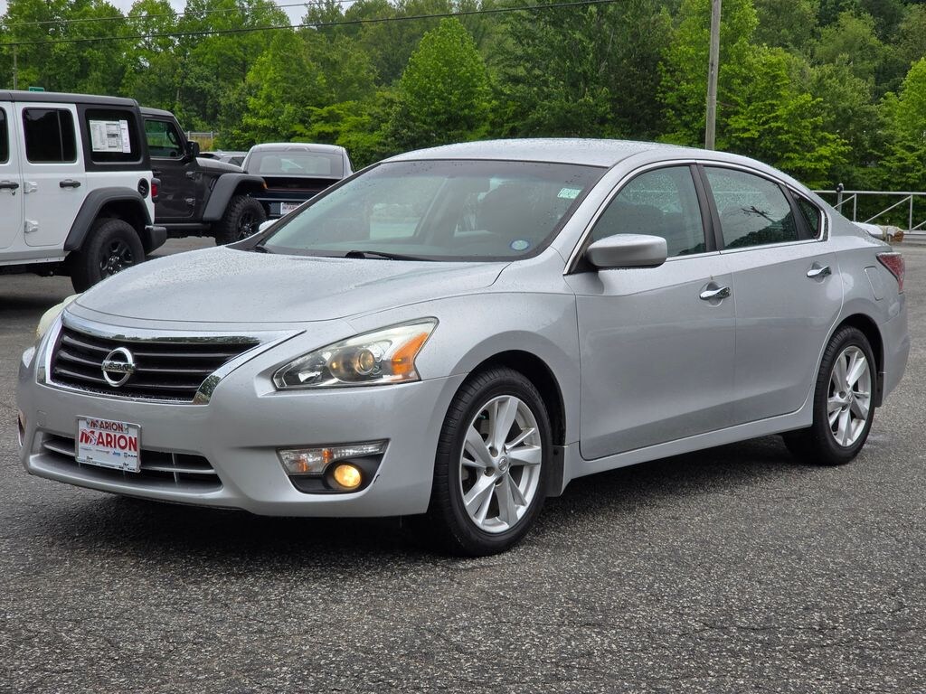 Used 2015 Nissan Altima 2.5 SV Sedan