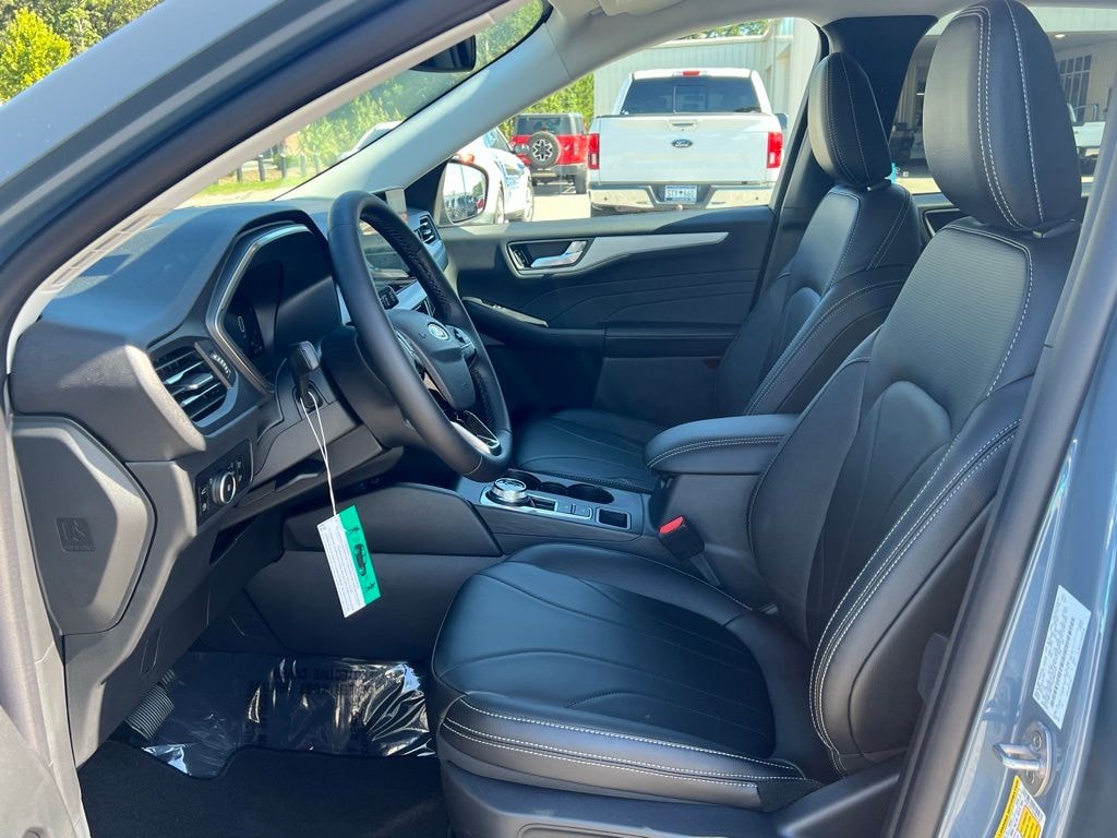 New 2025 Ford Escape Plug-In Hybrid Base SUV