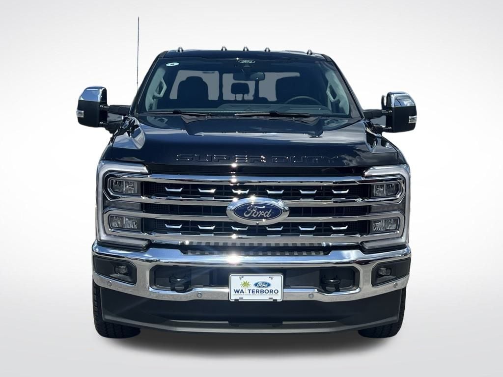 New 2025 Ford F-250SD Lariat Truck