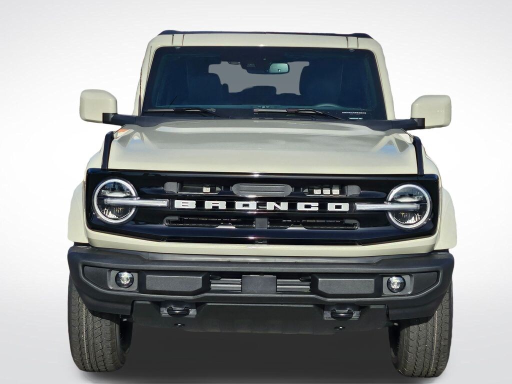 New 2025 Ford Bronco Outer Banks SUV