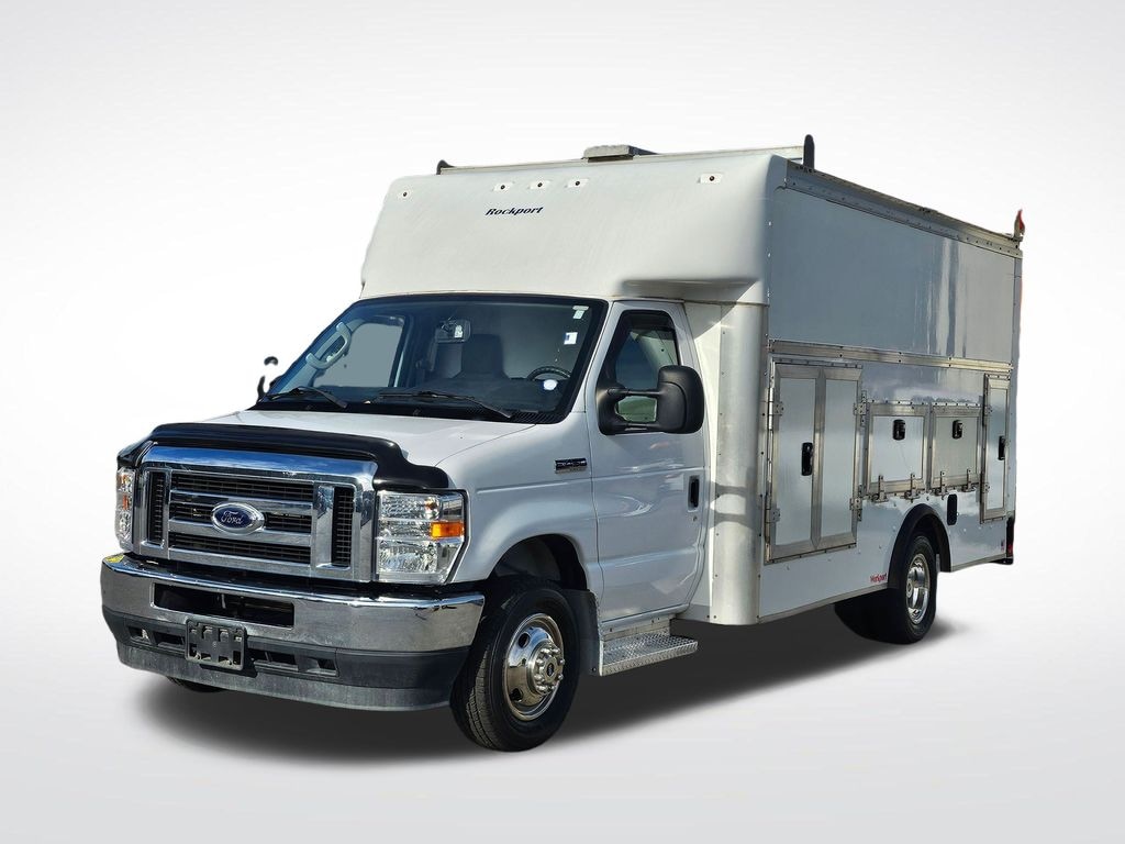 Certified 2023 Ford E-450SD Cutaway DRW Cab/Chassis