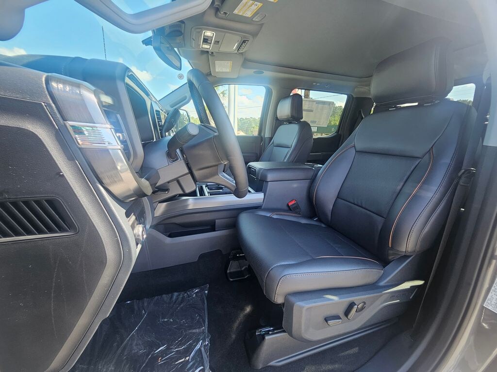 New 2026 Ford F-250SD Lariat Truck