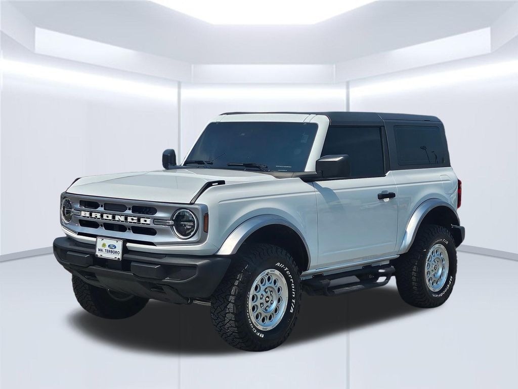 Certified 2025 Ford Bronco Base SUV