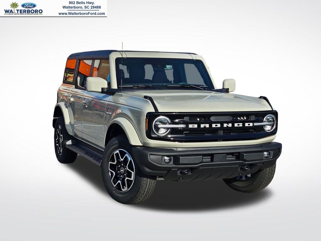 New 2025 Ford Bronco Outer Banks SUV