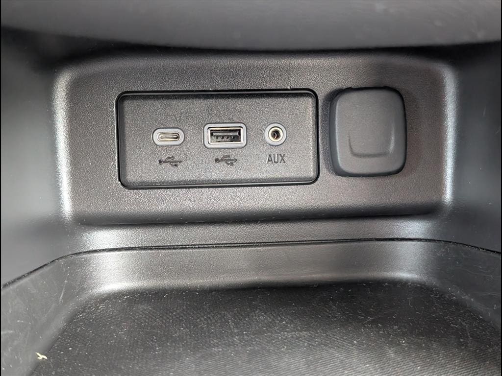 2024 Chevrolet Equinox LT - Photo 20