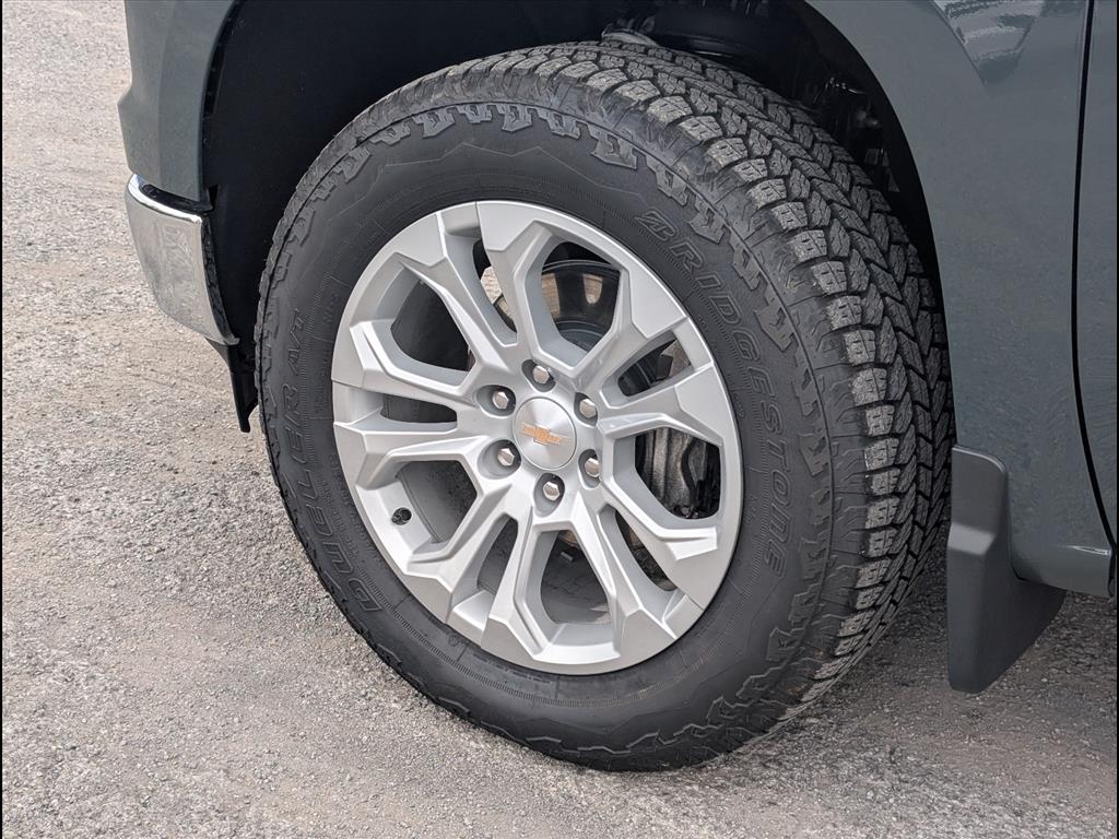 2025 Chevrolet Silverado 1500 LTZ - Photo 24