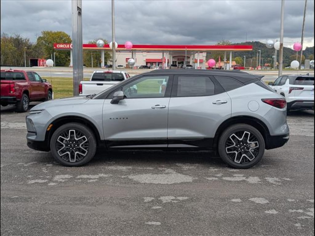 New 2025 Chevrolet Blazer RS SUV