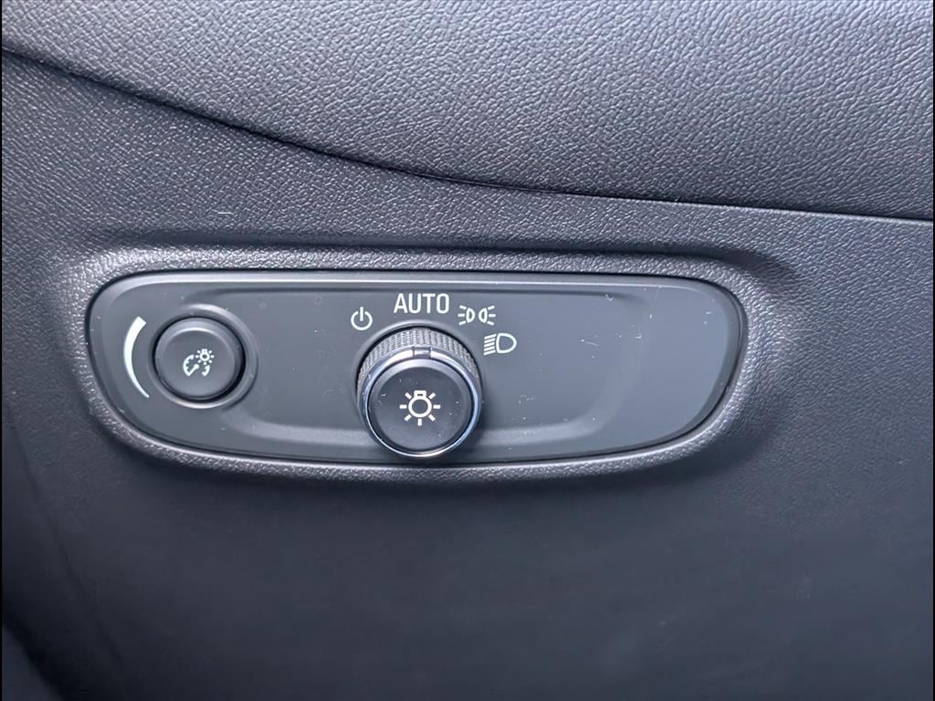 2024 Chevrolet Equinox LT - Photo 10