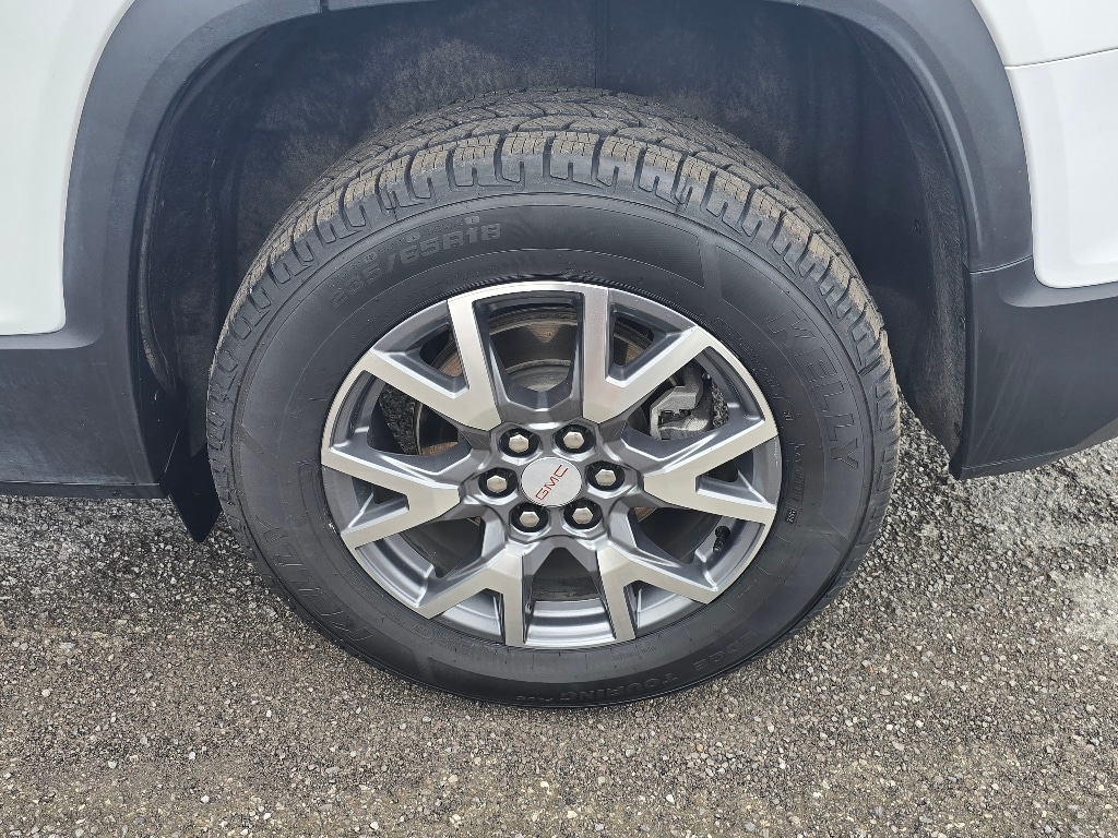 2023 GMC Acadia SLT - Photo 7