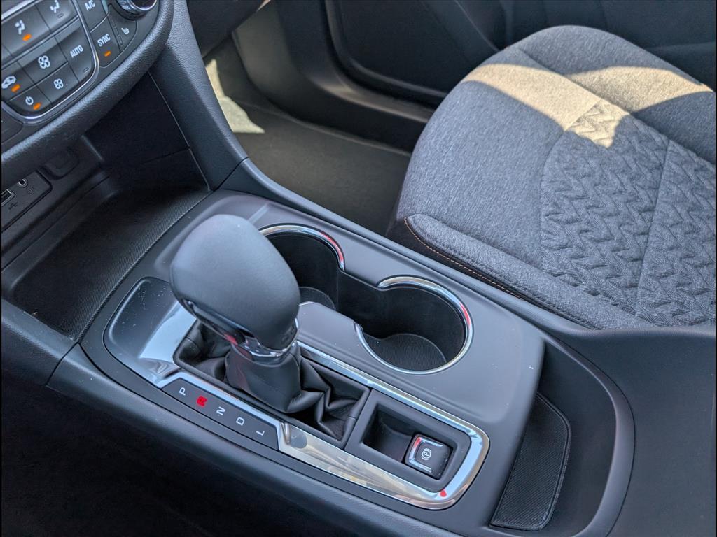 2024 Chevrolet Equinox LT - Photo 21