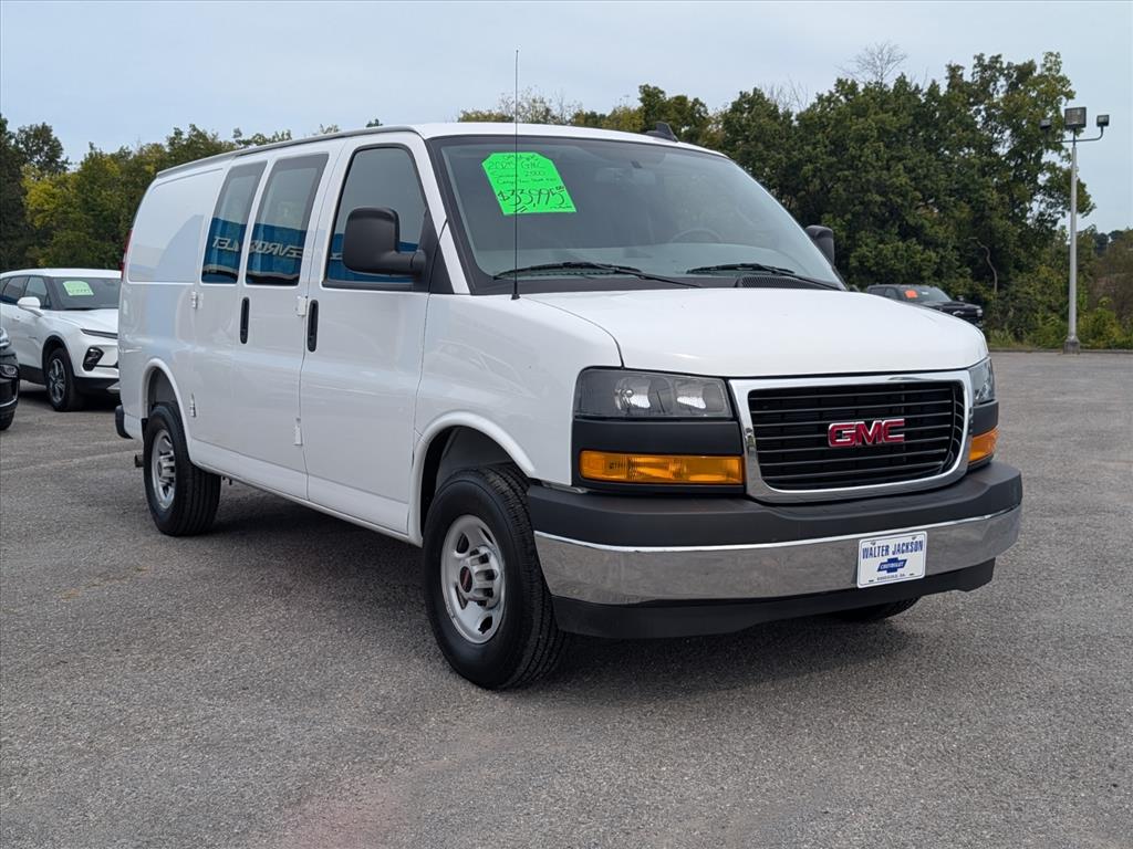 2025 GMC Savana Cargo