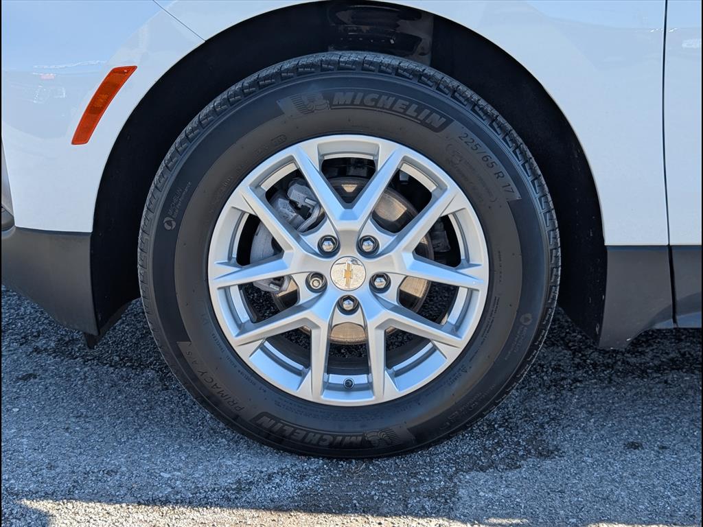 2024 Chevrolet Equinox LT - Photo 23