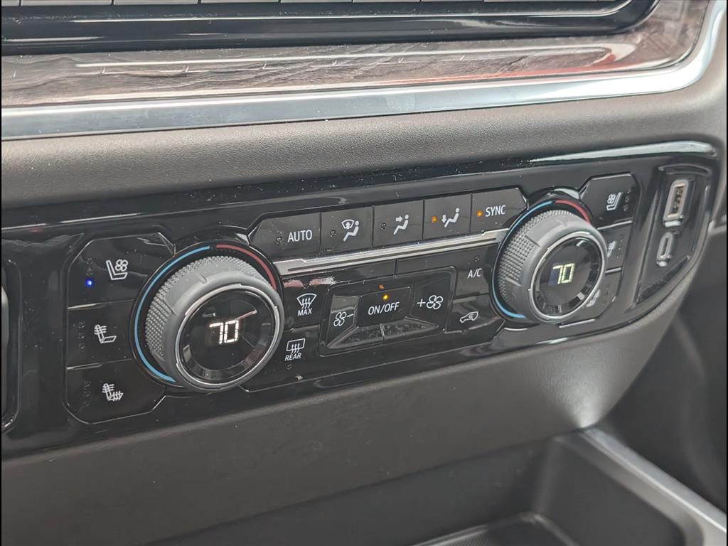 2025 Chevrolet Silverado 1500 LTZ - Photo 22