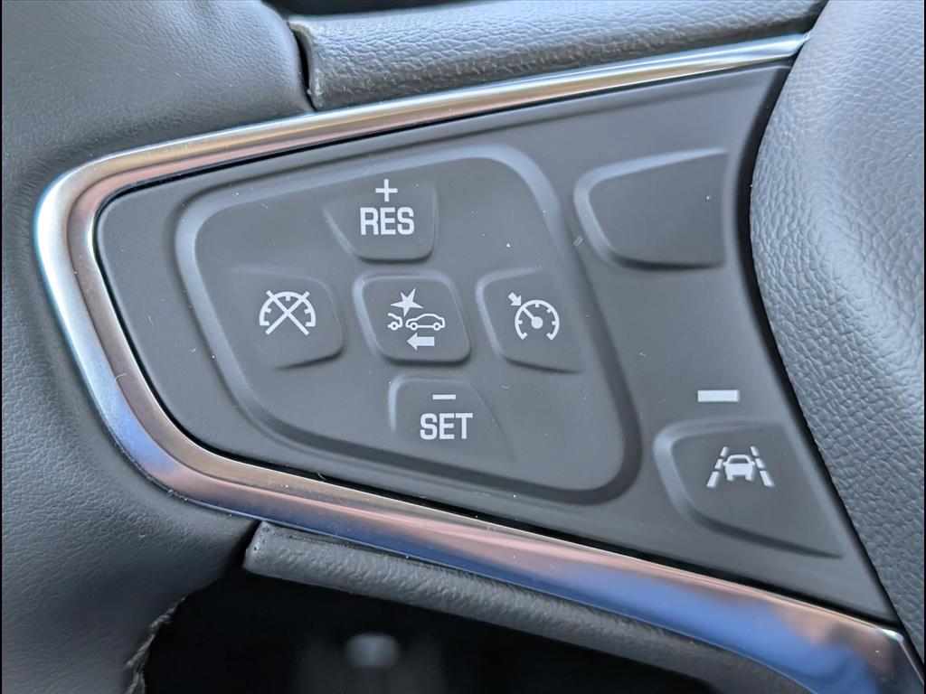 2024 Chevrolet Equinox LT - Photo 11