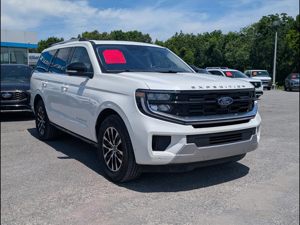2025 Ford Expedition's photo