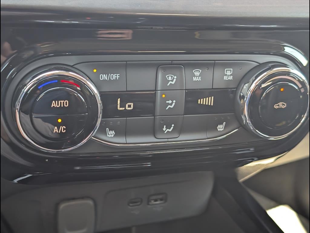 2026 Chevrolet Trax Activ - Photo 13