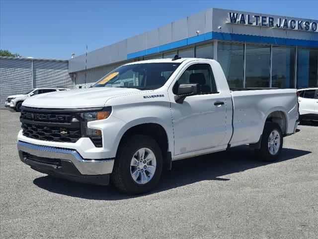 2024 Chevrolet Silverado 1500 photo 3