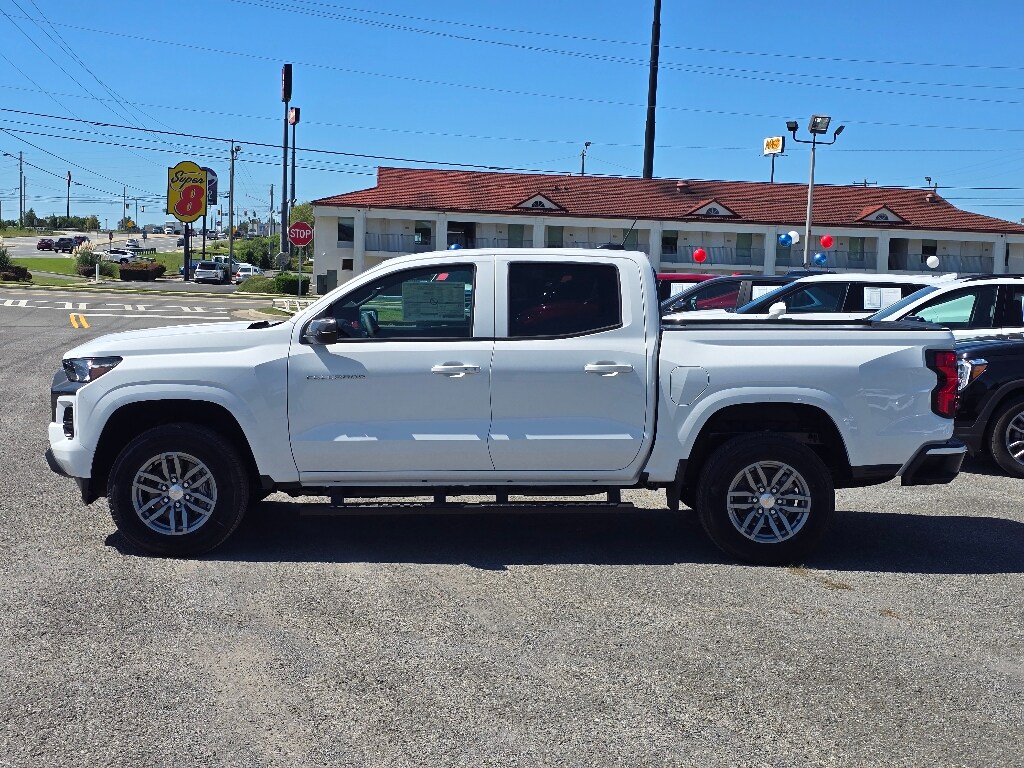 2026 Chevrolet Colorado LT photo 3