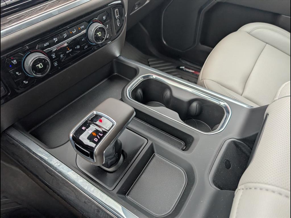 2025 Chevrolet Silverado 1500 LTZ - Photo 23