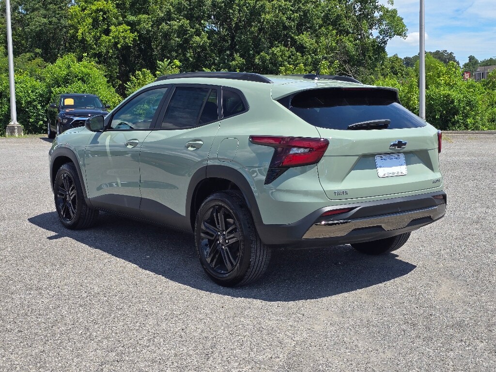 New 2025 Chevrolet Trax Activ SUV