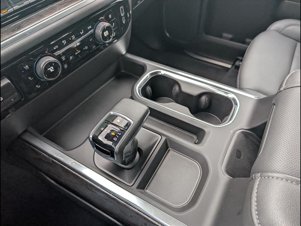 2025 Chevrolet Silverado 1500 LTZ - Photo 22