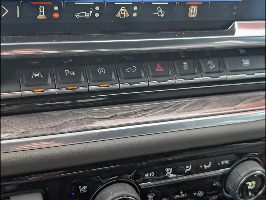 2025 Chevrolet Silverado 1500 LTZ - Photo 18