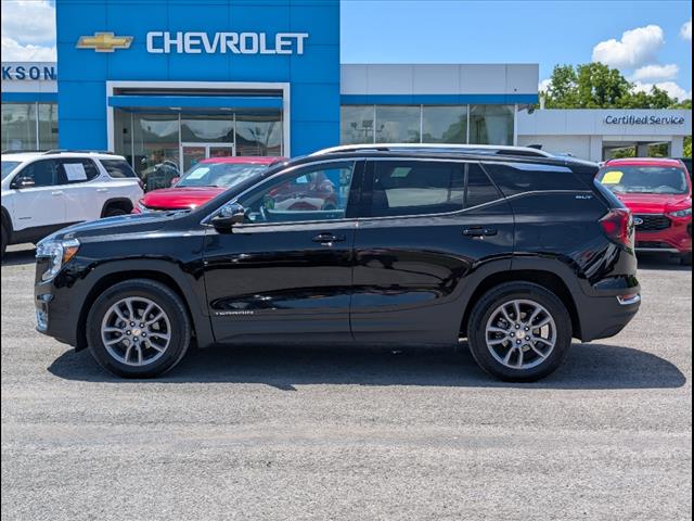 2024 Gmc Terrain SLT photo 2