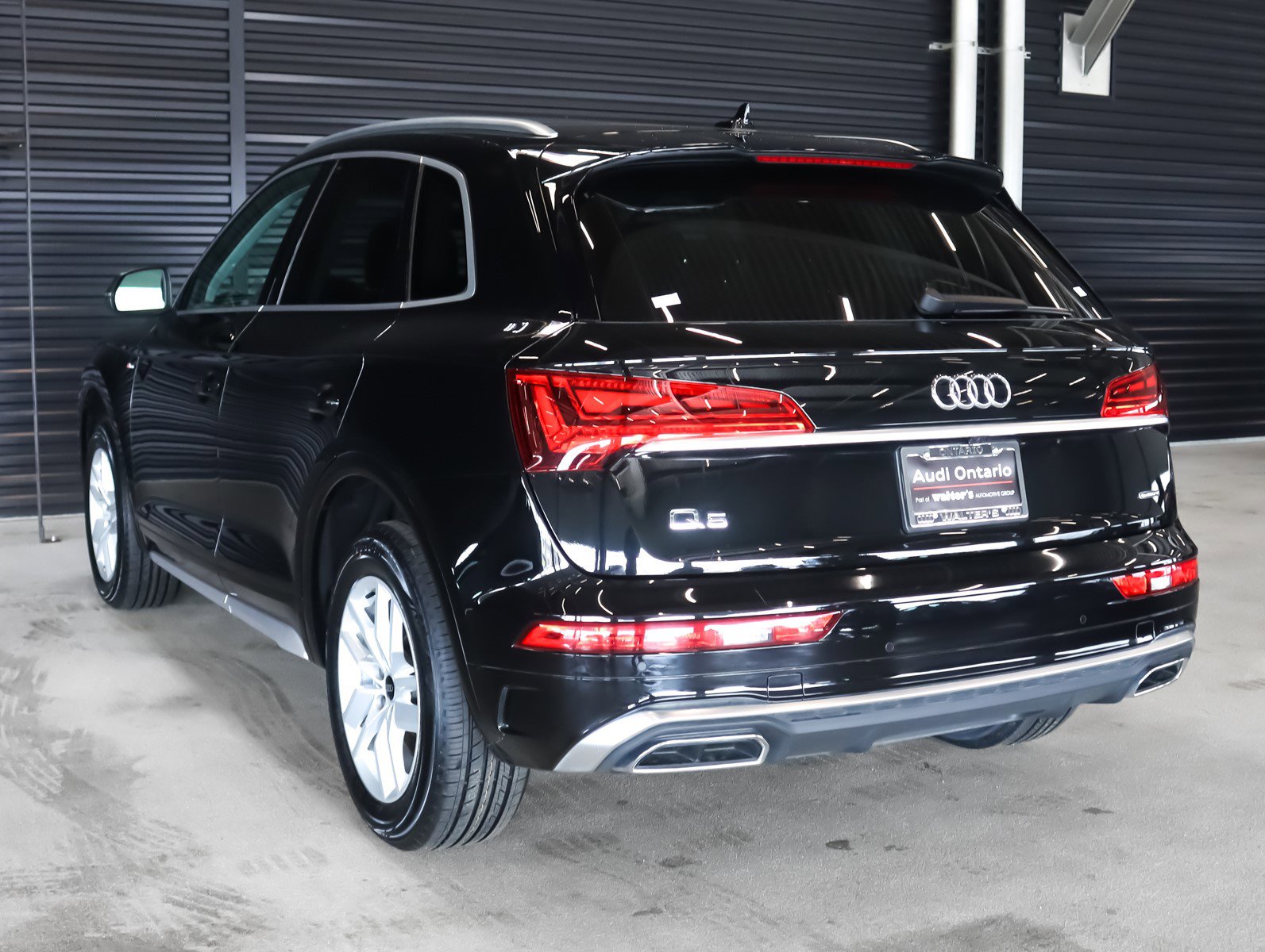 Used 2022 Audi Q5 Premium with VIN WA1GAAFY1N2066688 for sale in Riverside, CA