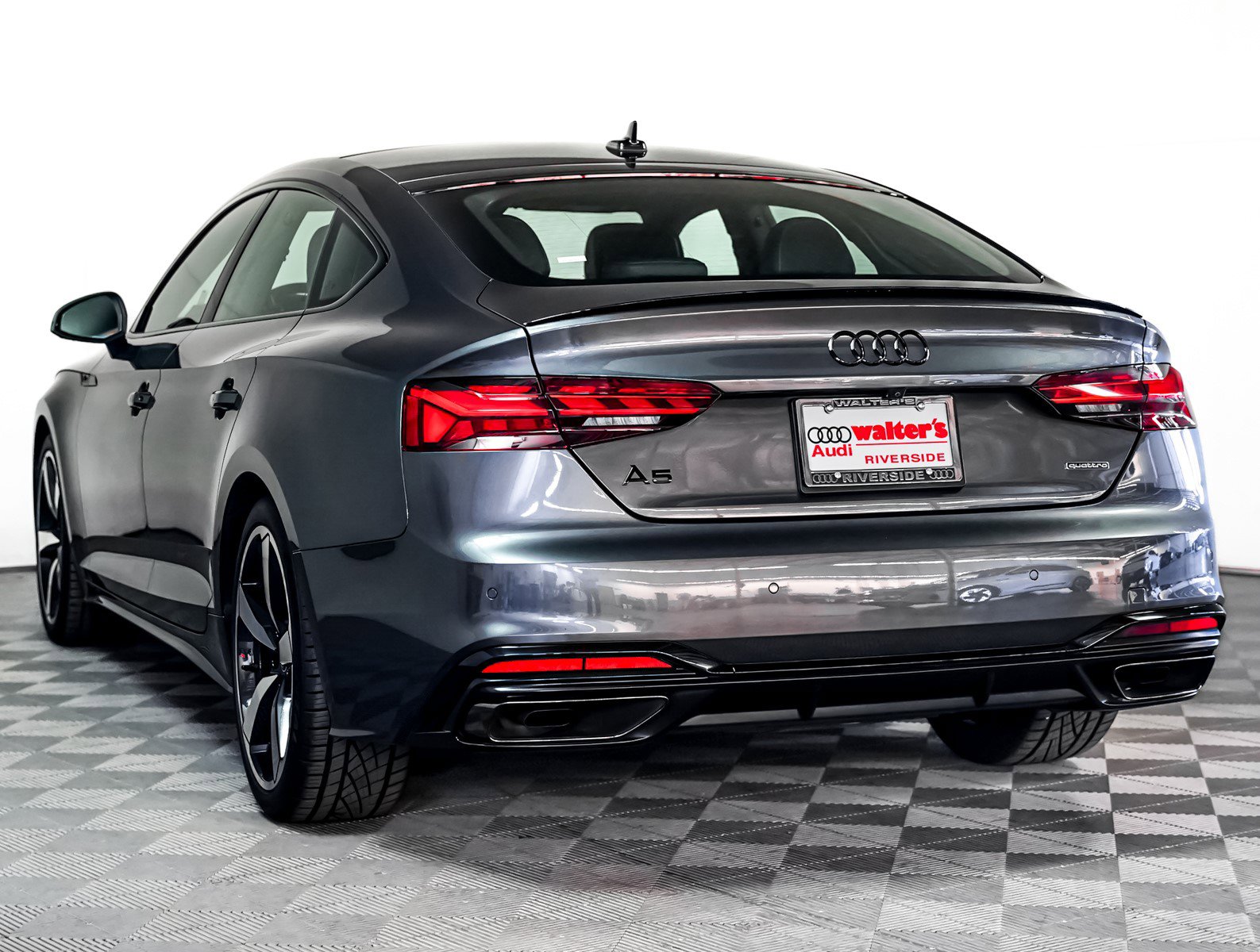 2023 Audi A5 S line Quattro Premium Plus photo 2