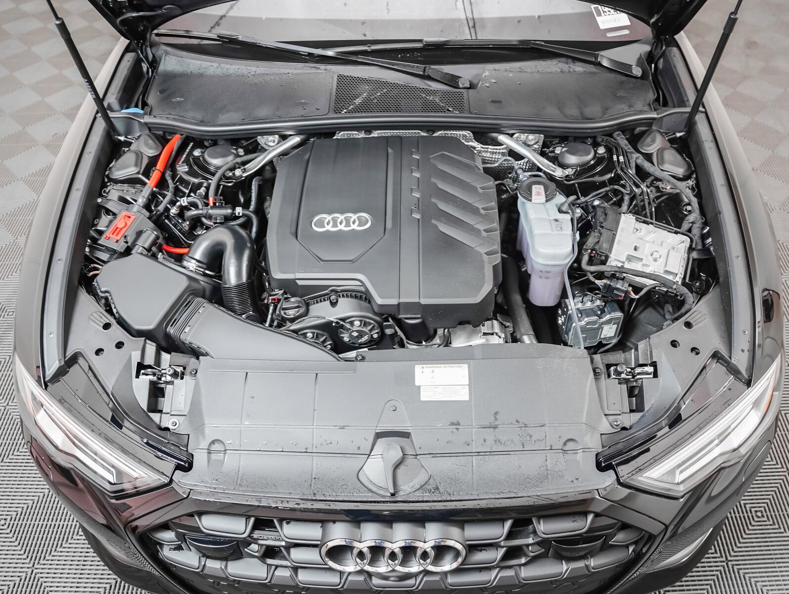 2025 Audi A6 Premium photo 3
