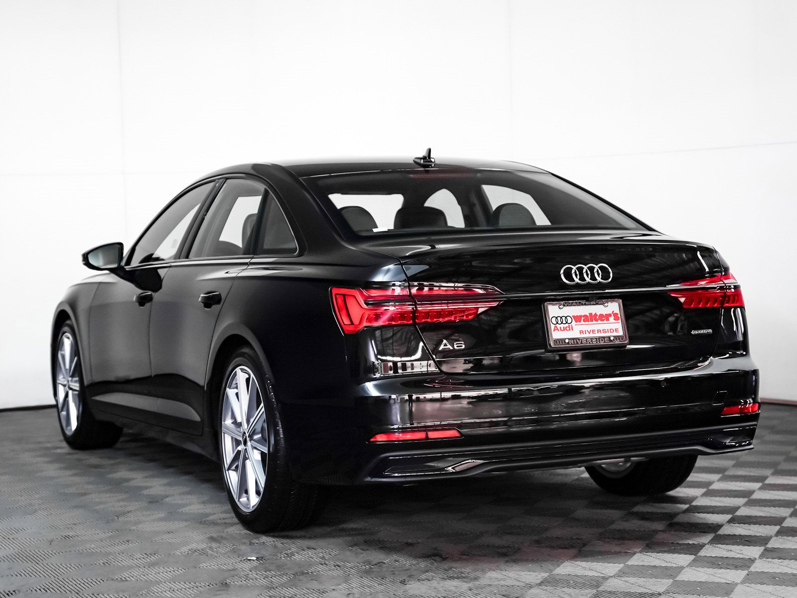 2025 Audi A6 Premium photo 2