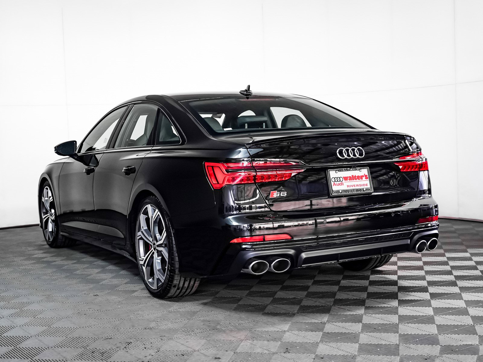 2024 Audi S6 Premium Plus photo 2