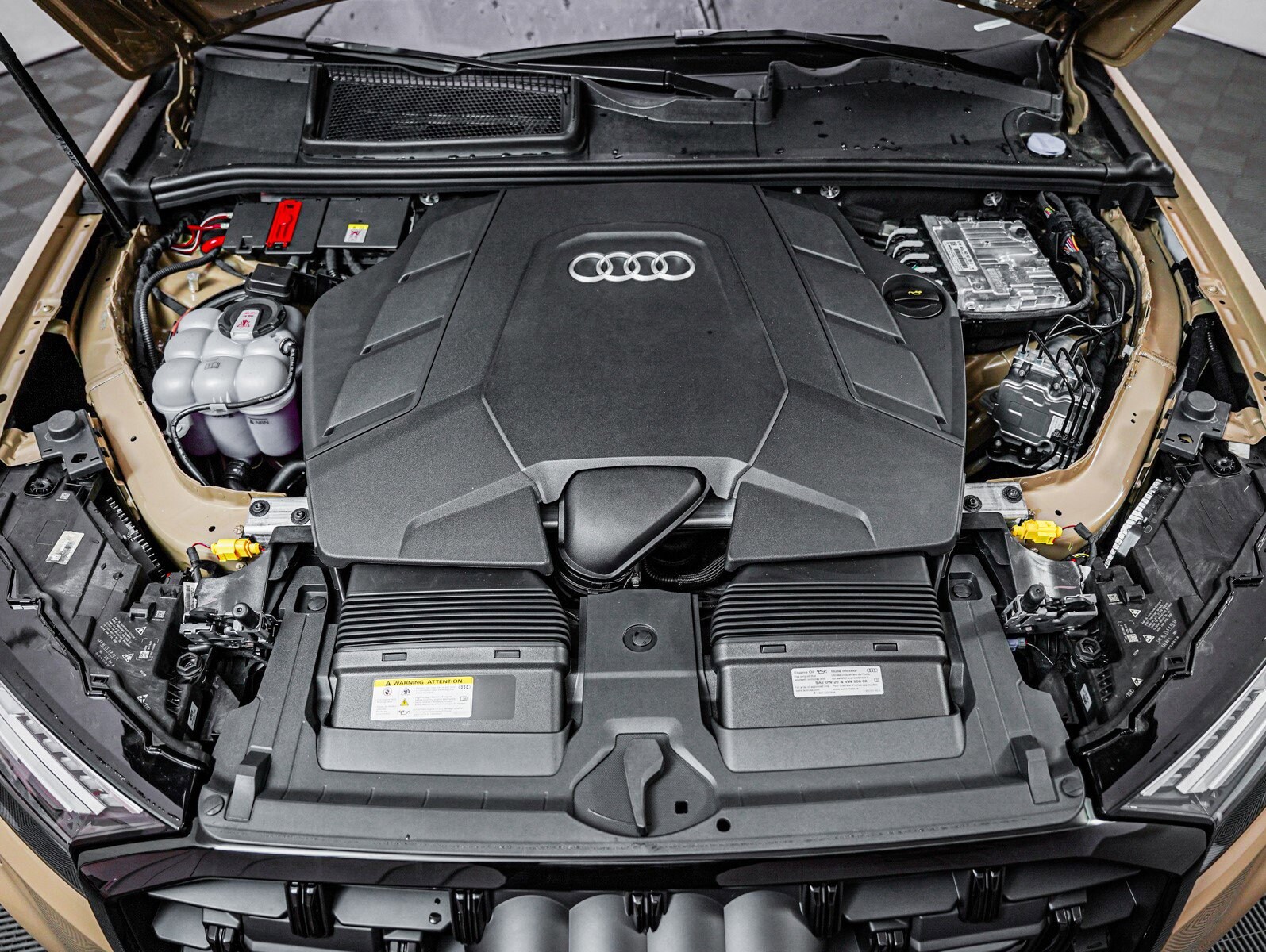 2025 Audi Q7 55 Prestige photo 3