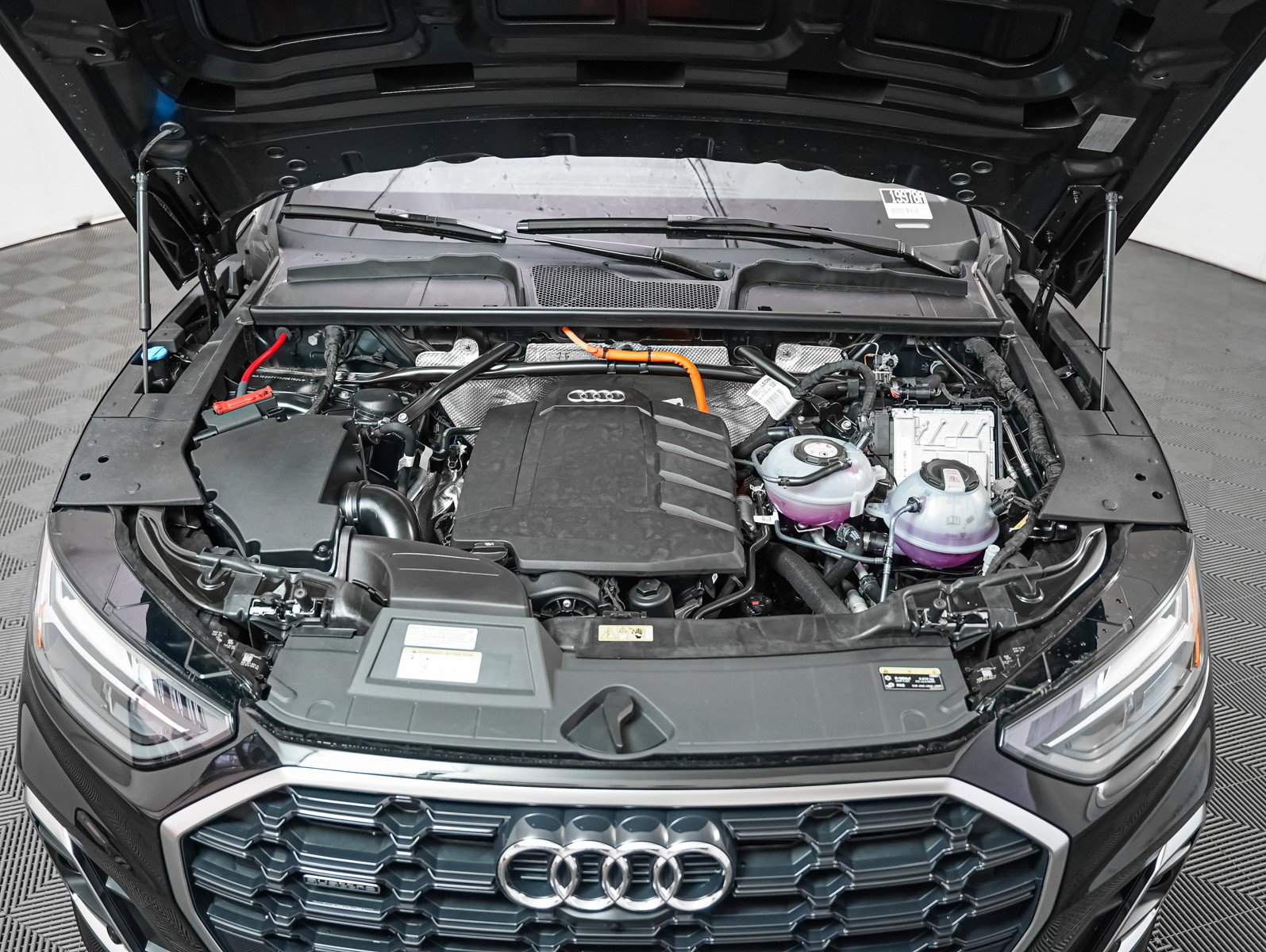 2025 Audi Q5 55 S line Premium Plus photo 3