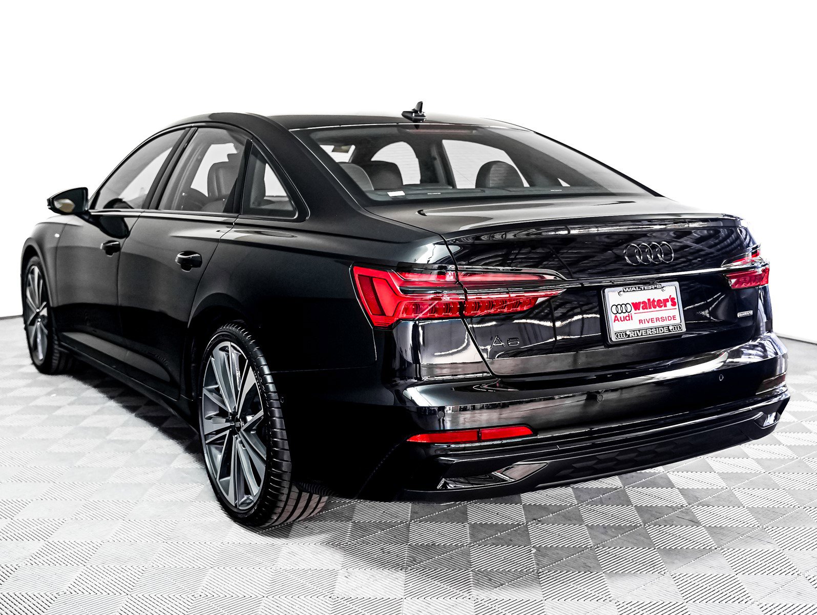 2025 Audi A6 Prestige photo 2