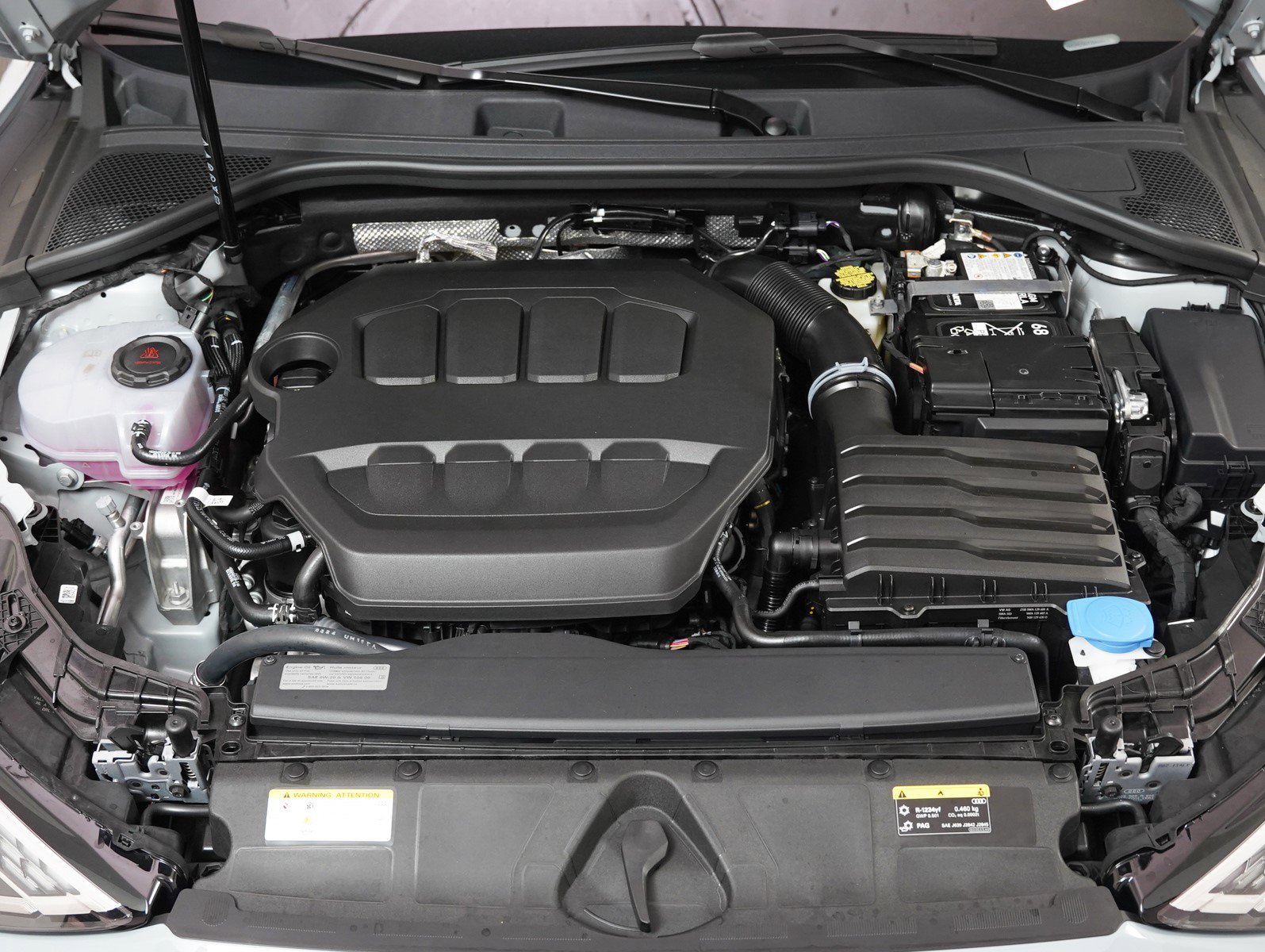 2025 Audi A3 2.0T Premium Plus photo 3