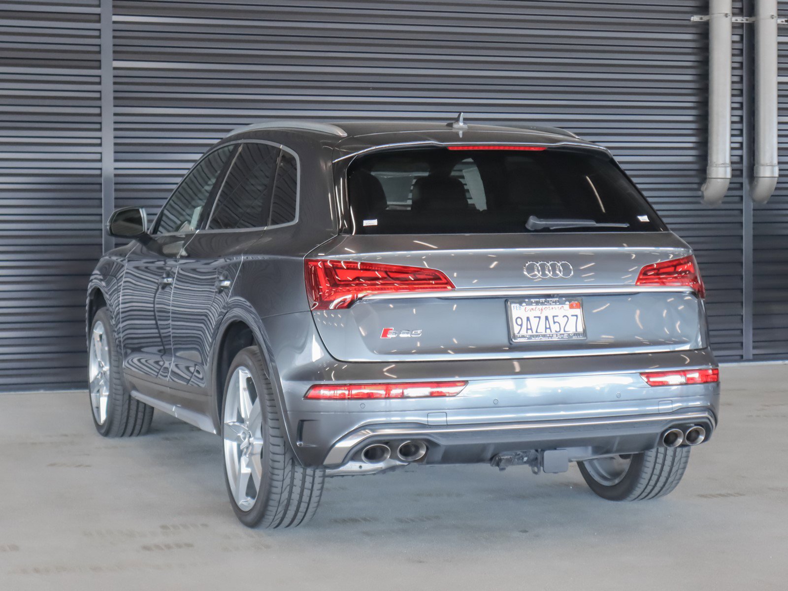 2022 Audi SQ5 Premium Plus photo 2