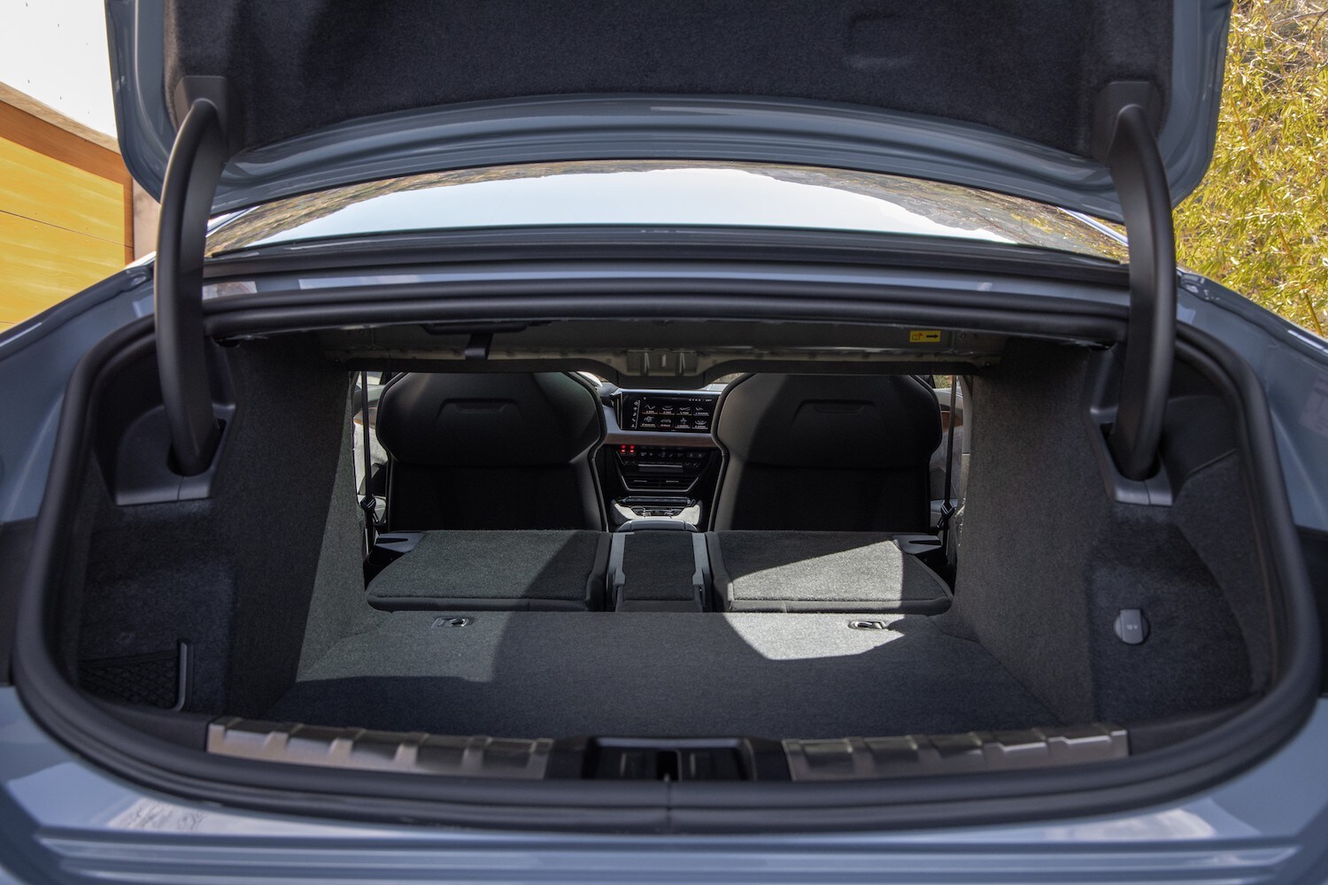 Audi e-tron GT cargo space