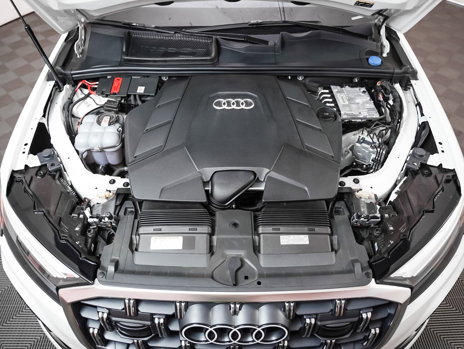 2025 Audi Q7 Premium photo 3