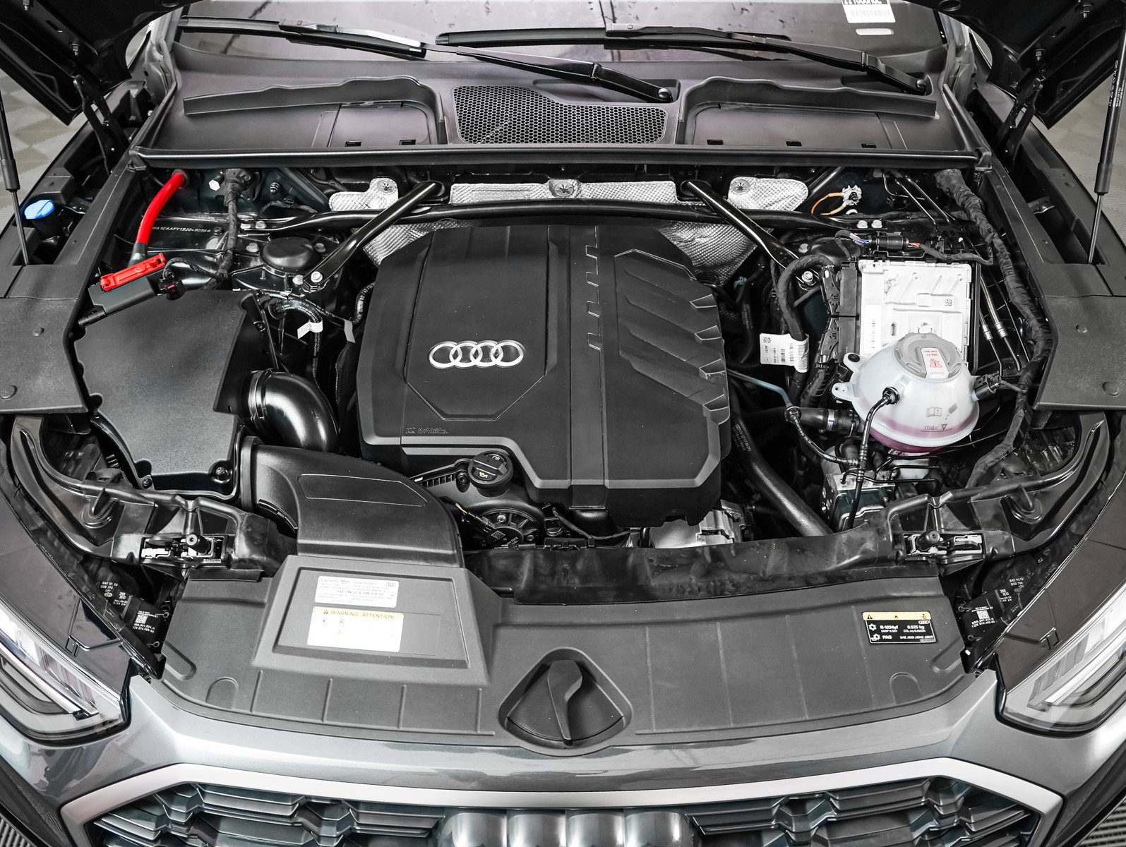 2025 Audi Q5 S line Premium Plus photo 3