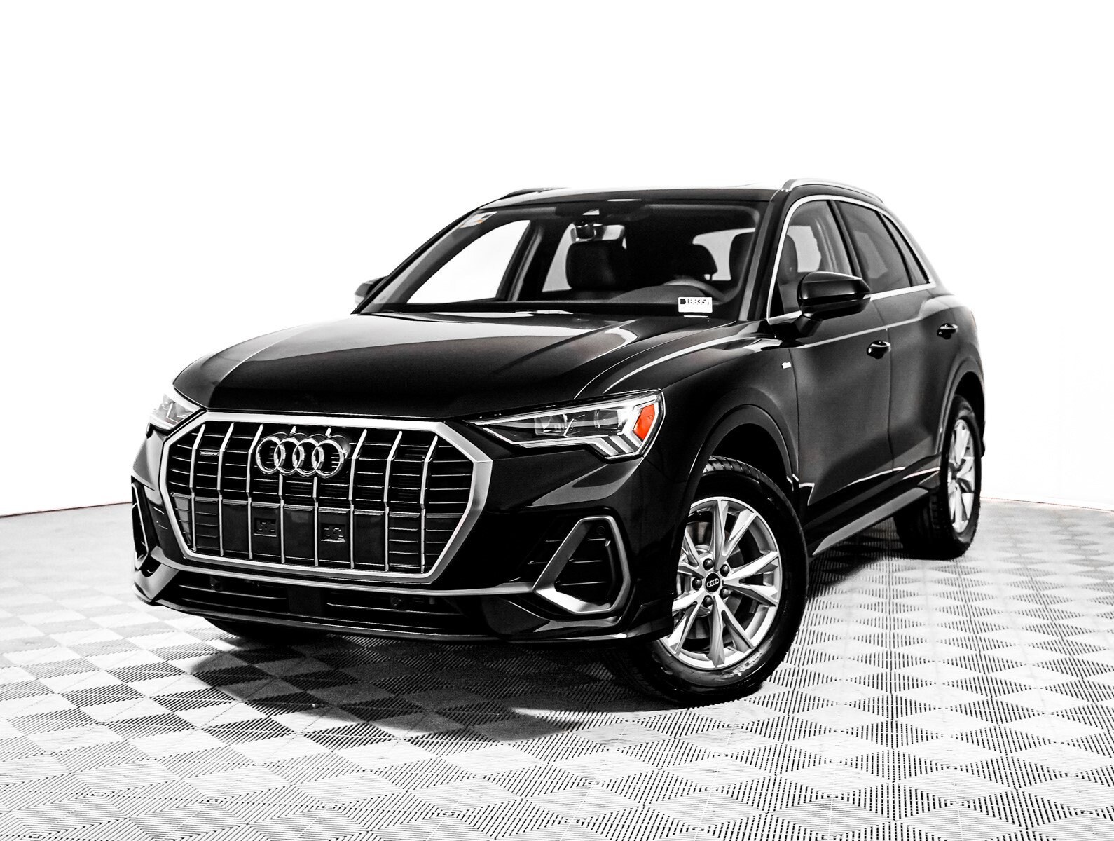 Audi Q3 Sportback 2024 Price, Promo February, Spec & Reviews