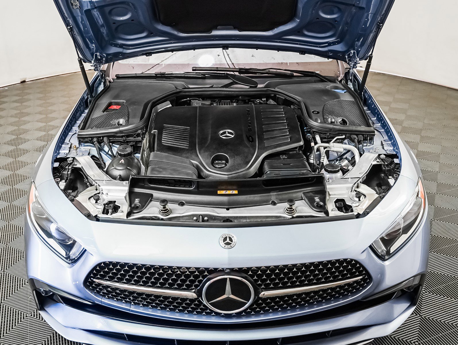 2023 Mercedes Benz CLS 450 4MATIC photo 3